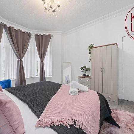 Bute Apartment By Klass Living Coatbridge Exteriör bild