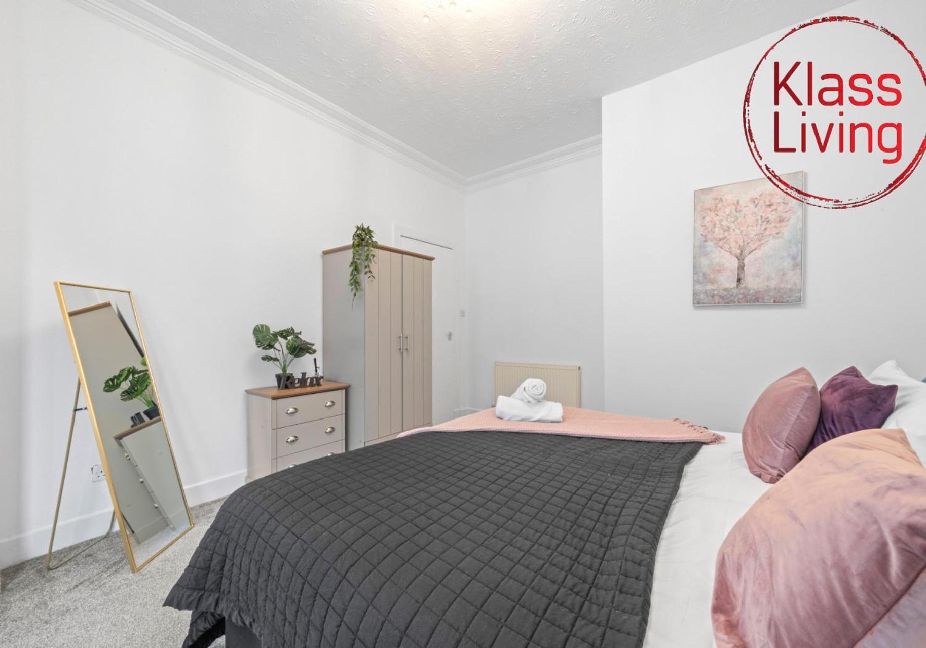Bute Apartment By Klass Living Coatbridge Exteriör bild